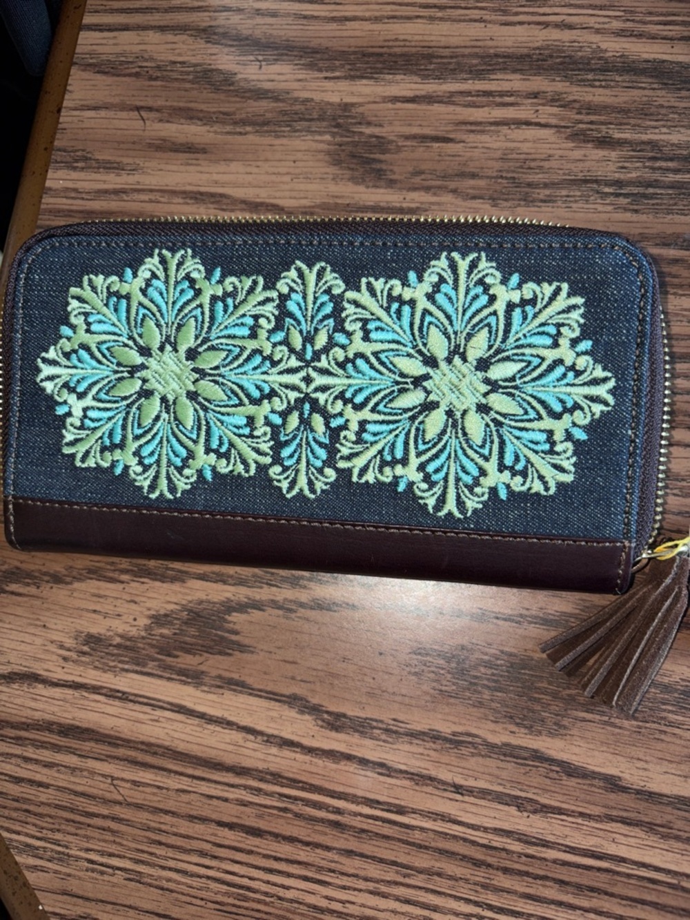 Killer Ecuador Adorable embroidered Denim wallet
